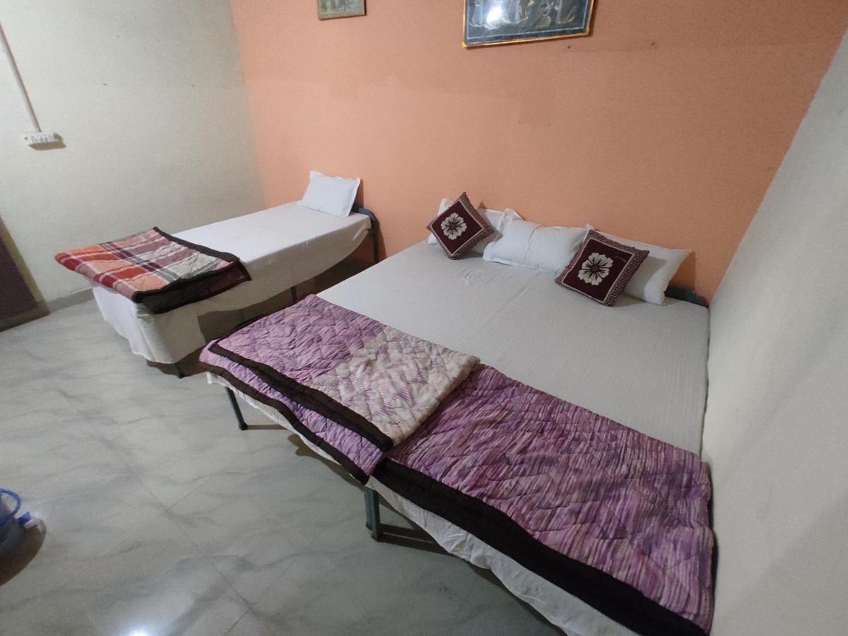 Superinn Home Stay& Guest House Агра Екстер'єр фото