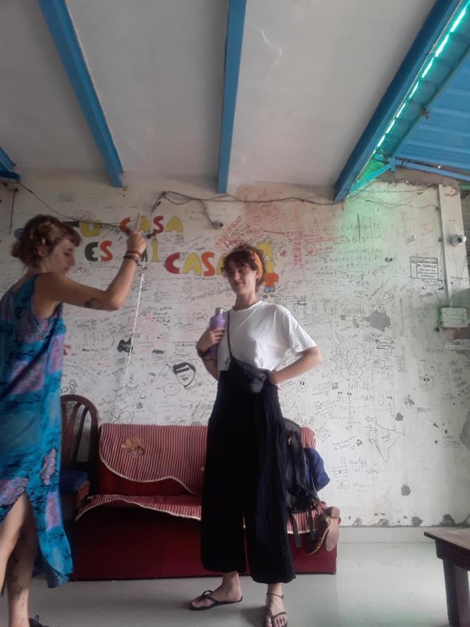 Superinn Home Stay& Guest House Агра Екстер'єр фото