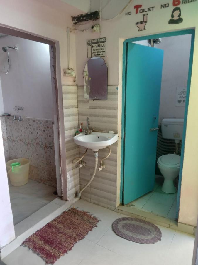 Superinn Home Stay& Guest House Агра Екстер'єр фото